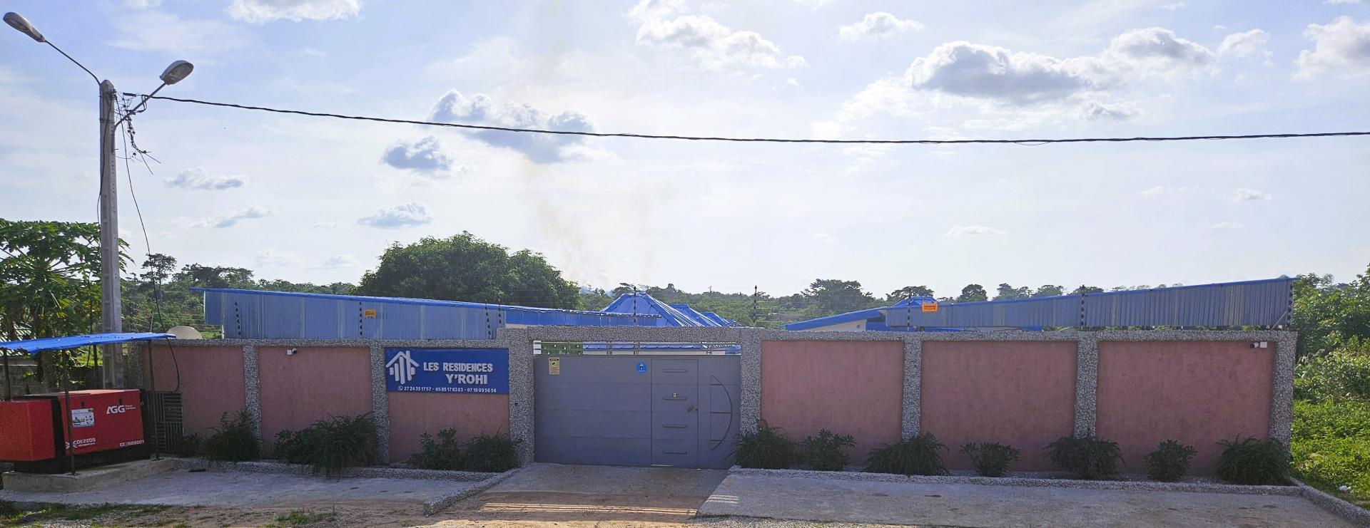 Facade y rohi